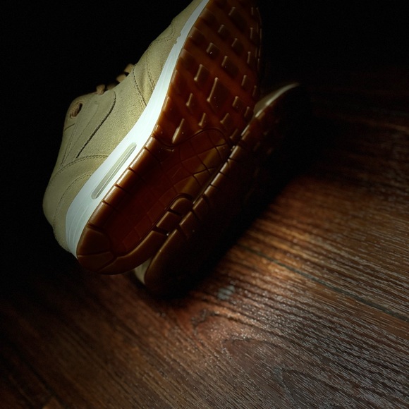 Nike Air Max One Premium (Wheat) - Picture 3 of 7
